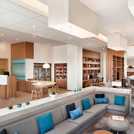 Element Dallas Love Field Hotel